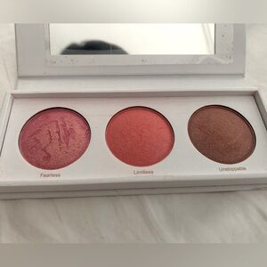 RealHer Blush kit